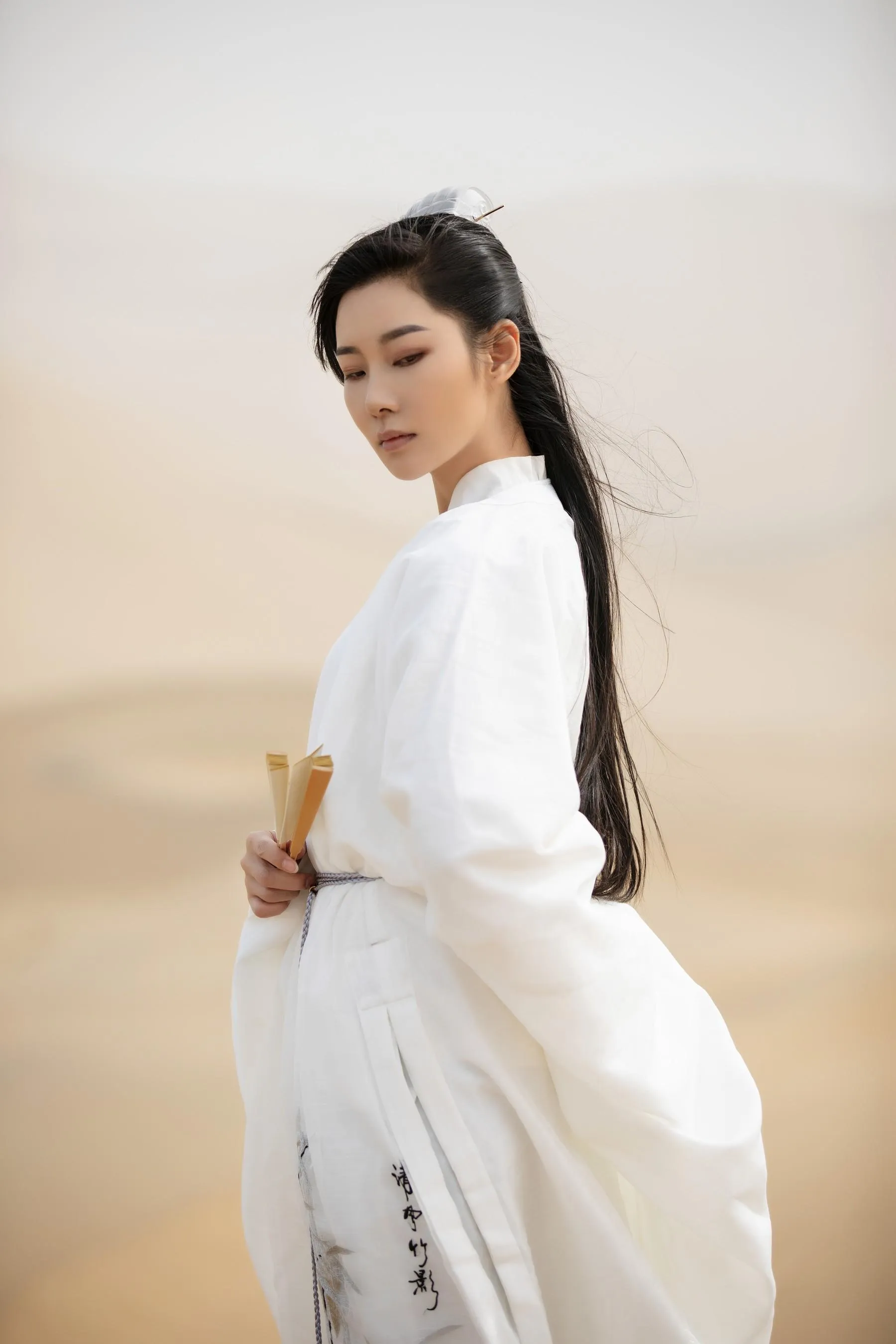 [YITUYU艺图语]2022.09.08 大漠风起 木景抒 [24P]插图7